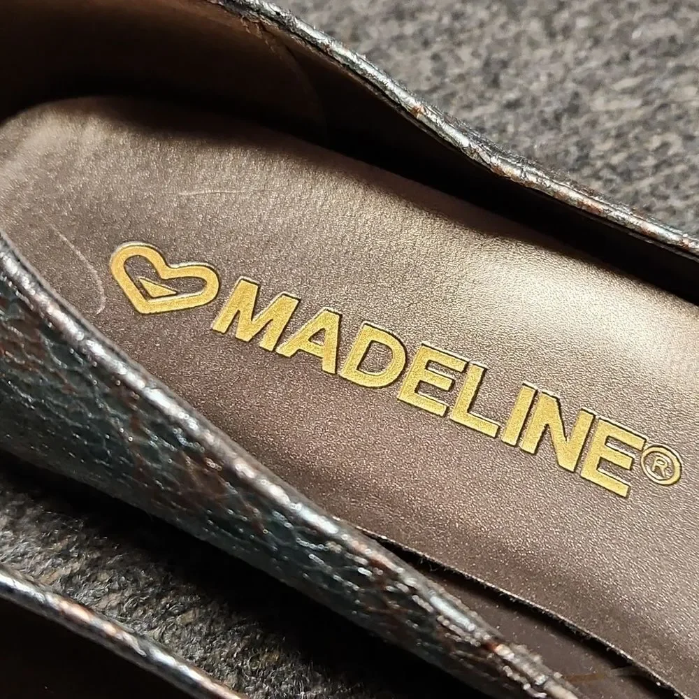 EUC Madeline Vesty Metallic Mermaid Buckle Ballet Flats